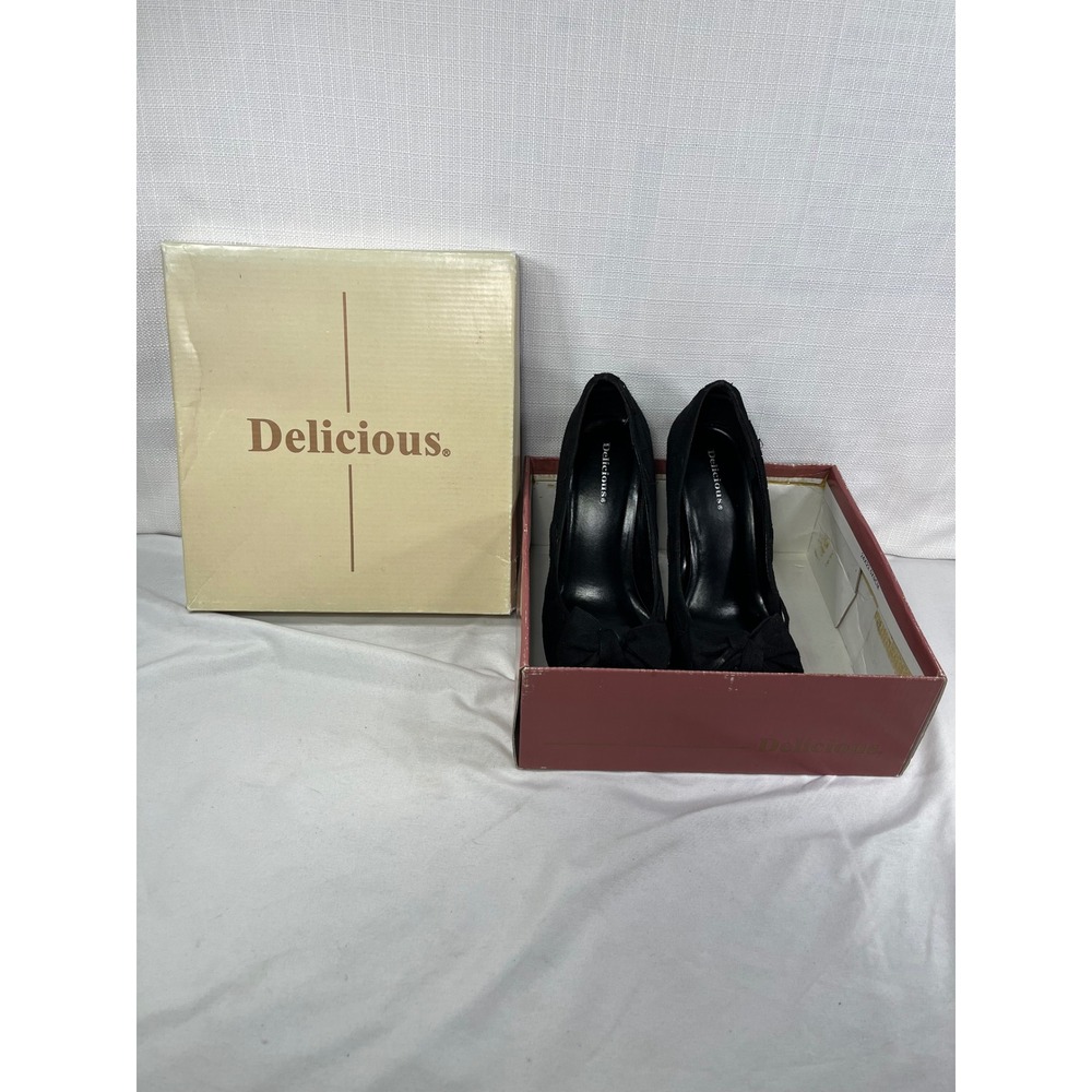 Delicious Womens Black Faux Suede Bow Platform Pumps Heels Size 7.5 Round Toe